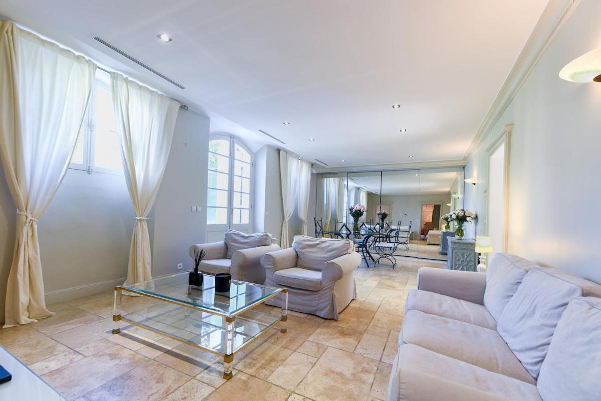 Pool 5 Min From Croisette 10p 5br